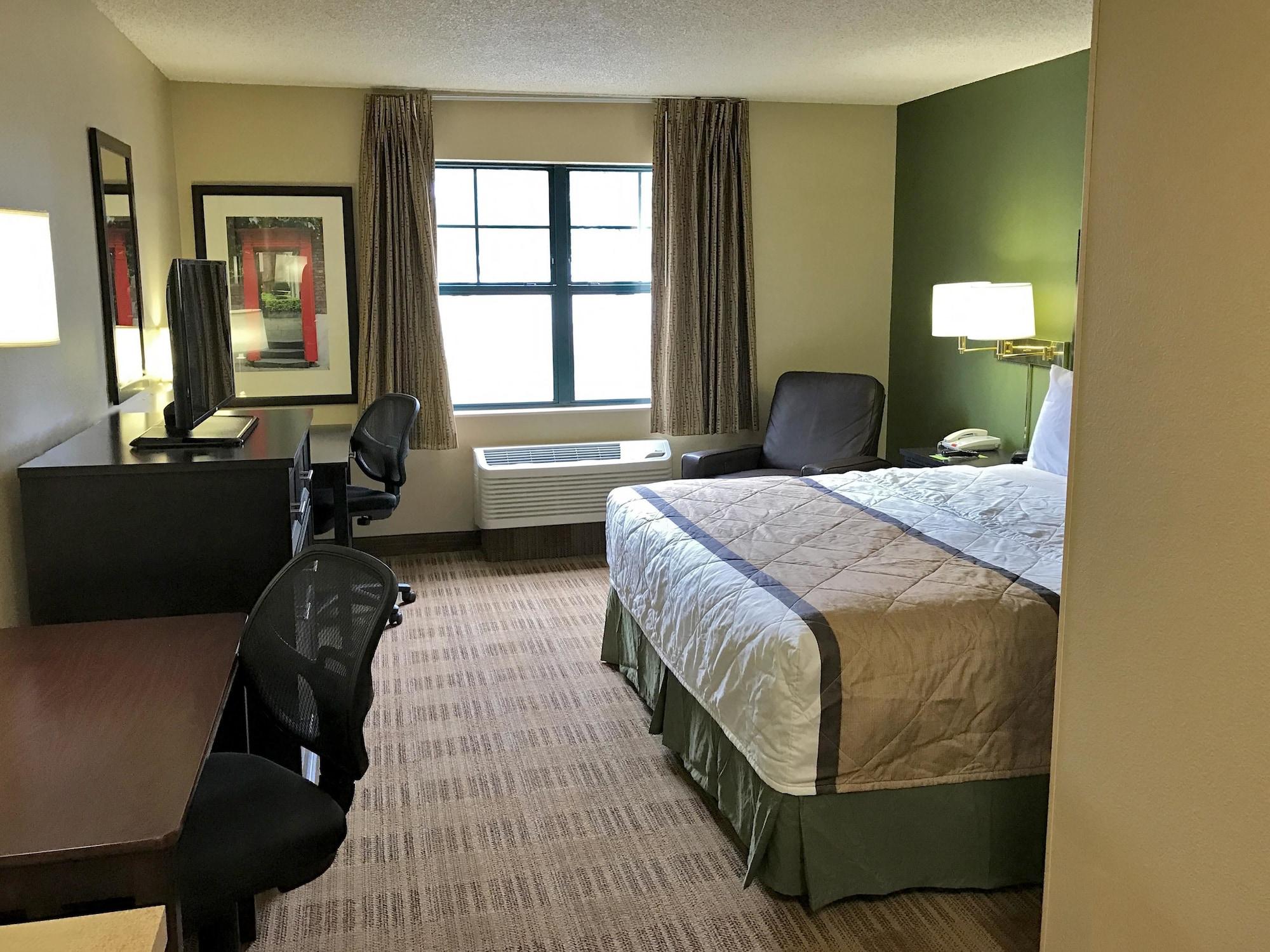 Extended Stay America Select Suites - Detroit - Farmington Hills Exterior photo