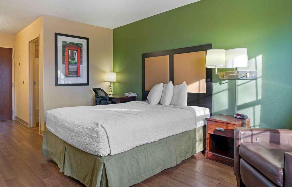 Extended Stay America Select Suites - Detroit - Farmington Hills Room photo