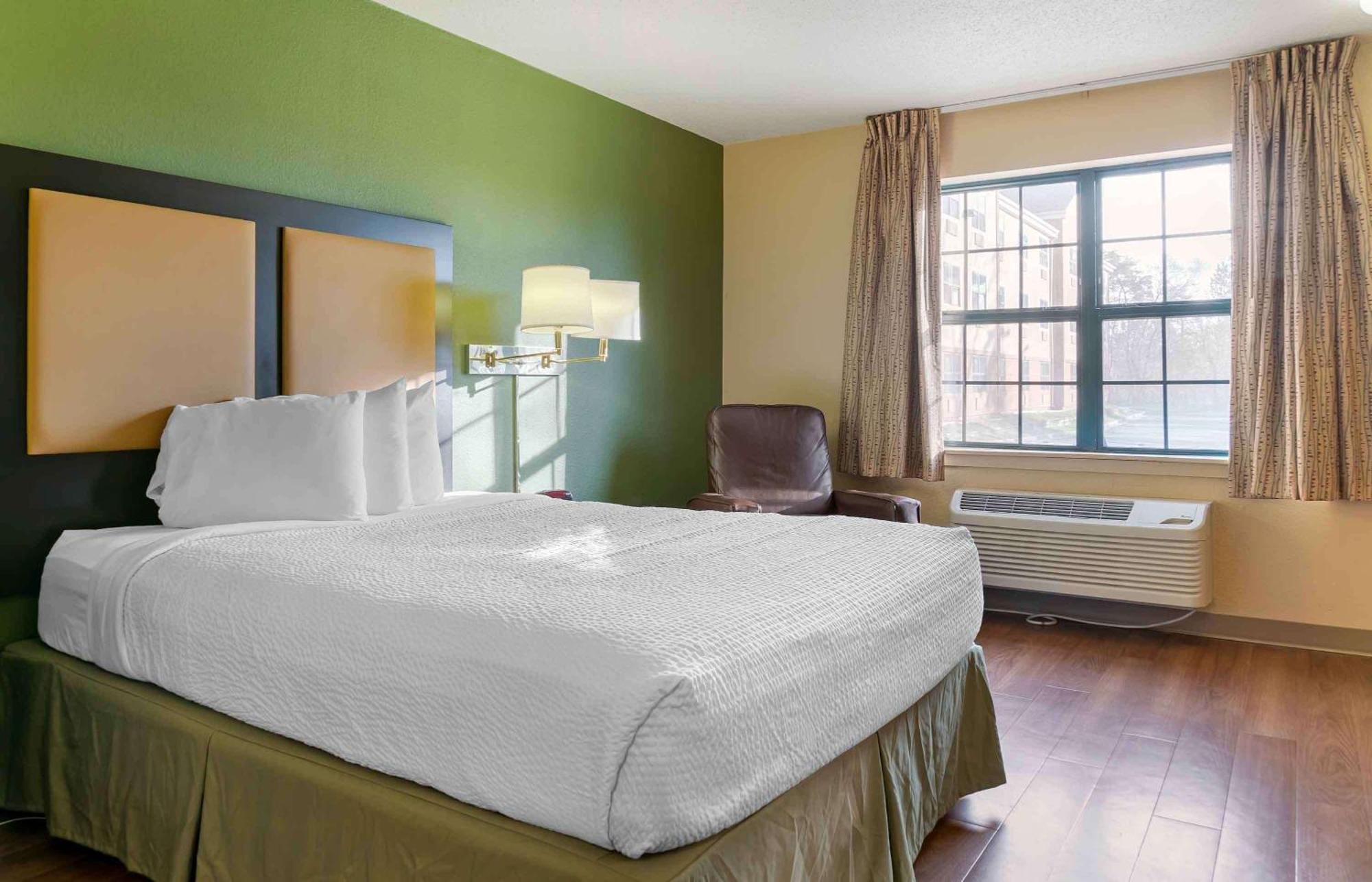 Extended Stay America Select Suites - Detroit - Farmington Hills Exterior photo